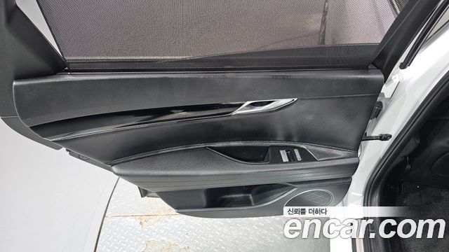Genesis G80 2022 — photo 15