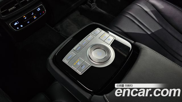 Genesis G80 2022 — photo 30