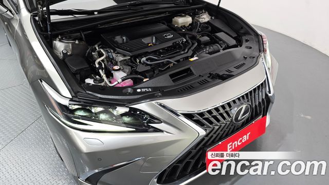 Lexus ES 2024 — photo 6
