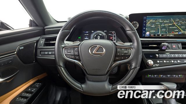 Lexus ES 2024 — photo 12