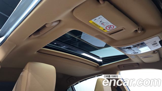 Lexus ES 2024 — photo 16
