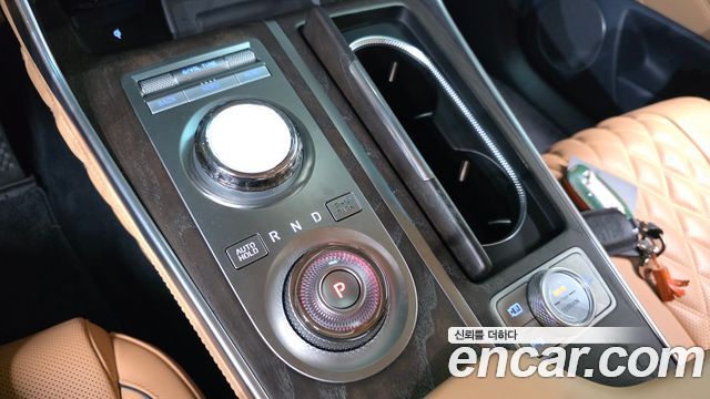 Genesis GV80 2023 — photo 12