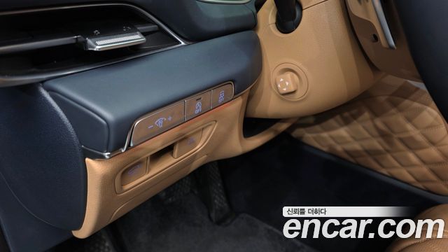 Genesis GV80 2023 — photo 25