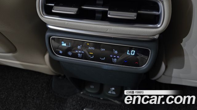 Genesis GV80 2024 — photo 32