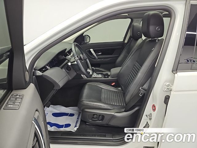 Land Rover Discovery Sport 2020 — photo 11