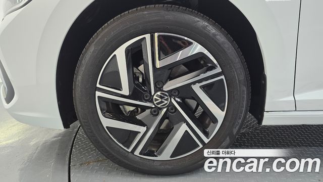 Volkswagen Jetta 2024 — photo 5