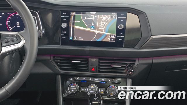 Volkswagen Jetta 2024 — photo 20