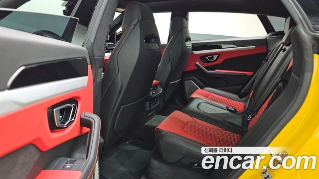 Lamborghini Urus 2020 — photo 12