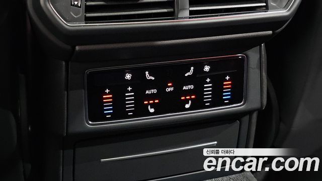 Lamborghini Urus 2020 — photo 20