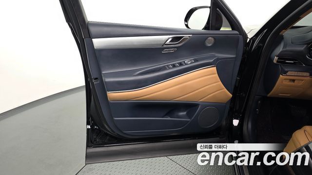 Genesis GV80 2020 — photo 14