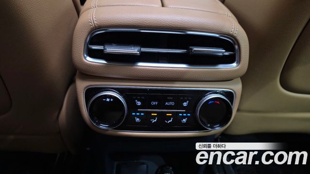Genesis GV80 2020 — photo 33