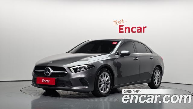 Mercedes-Benz A-Class 2020 — photo 1