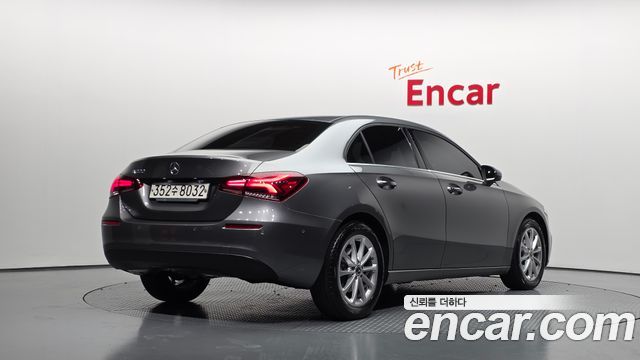 Mercedes-Benz A-Class 2020 — photo 2