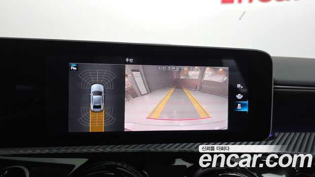Mercedes-Benz A-Class 2020 — photo 20