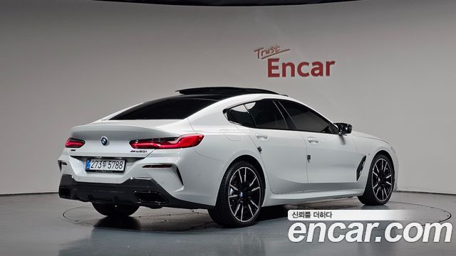 BMW 8-Series 2026 — photo 2