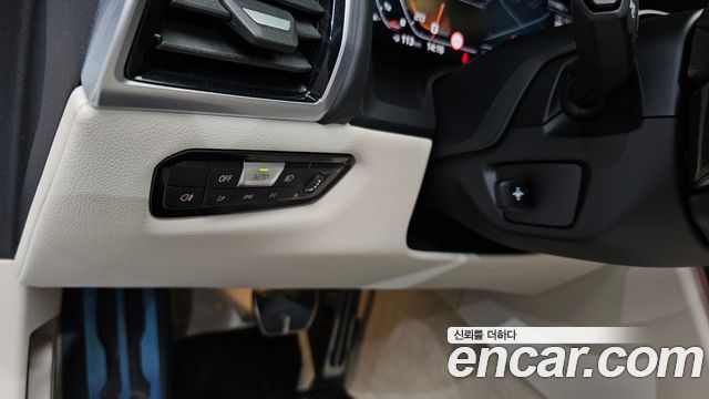 BMW 8-Series 2026 — photo 25