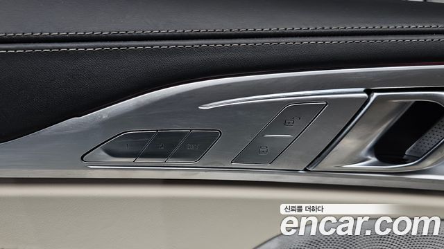 BMW 8-Series 2026 — photo 27