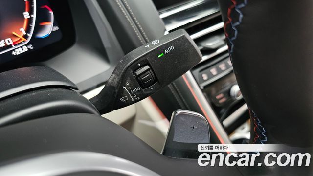 BMW 8-Series 2026 — photo 28