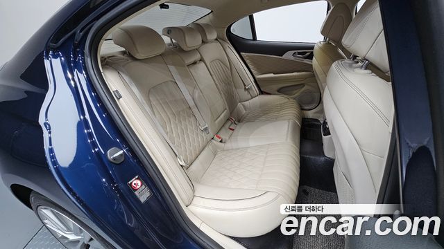 Genesis G70 2019 — photo 17