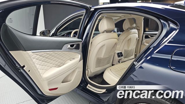 Genesis G70 2019 — photo 18