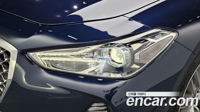 Genesis G70 2019 — photo 8