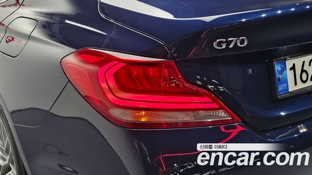 Genesis G70 2019 — photo 9