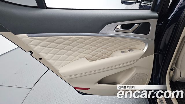 Genesis G70 2019 — photo 15