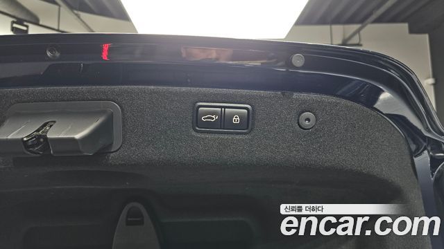 Genesis G70 2019 — photo 36