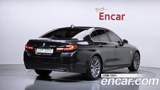 BMW 5-Series 2013 — photo 2