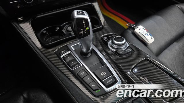 BMW 5-Series 2013 — photo 9
