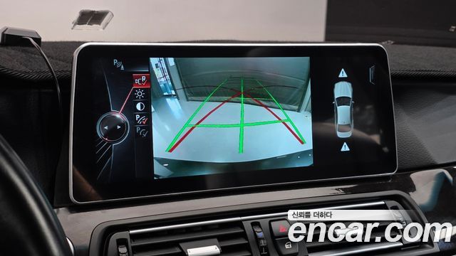 BMW 5-Series 2013 — photo 14