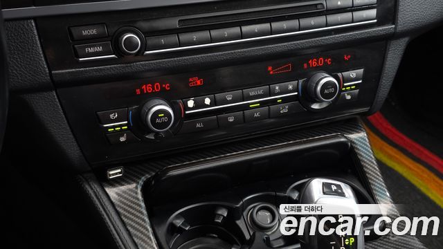 BMW 5-Series 2013 — photo 19