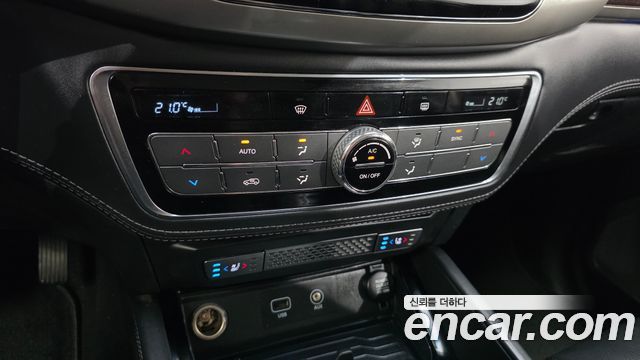 KG Mobility Rexton 2018 — photo 22