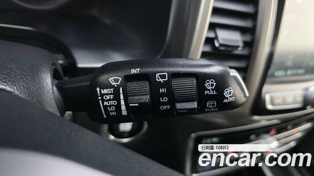 KG Mobility Rexton 2018 — photo 28