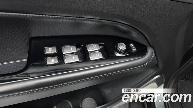 KG Mobility Rexton 2018 — photo 29