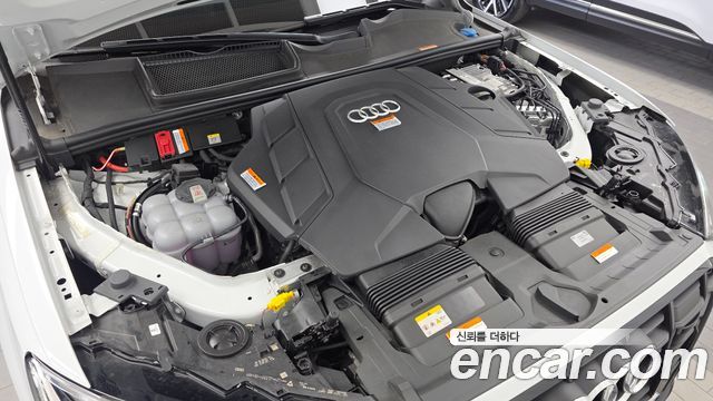 Audi Q7 2022 — photo 6