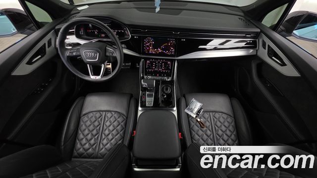Audi Q7 2022 — photo 10