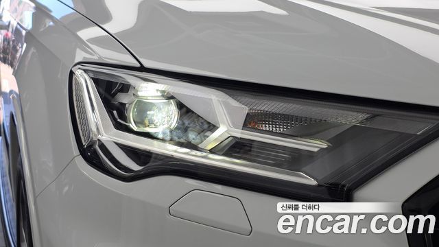Audi Q7 2022 — photo 8