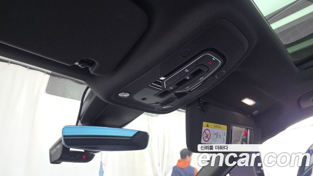 Audi Q7 2022 — photo 16
