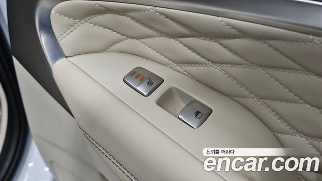 Genesis G70 2018 — photo 23