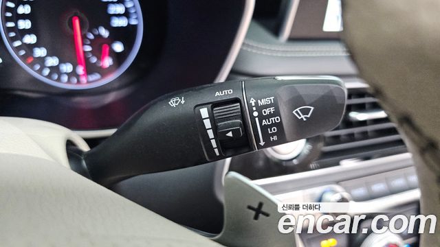 Genesis G70 2018 — photo 31