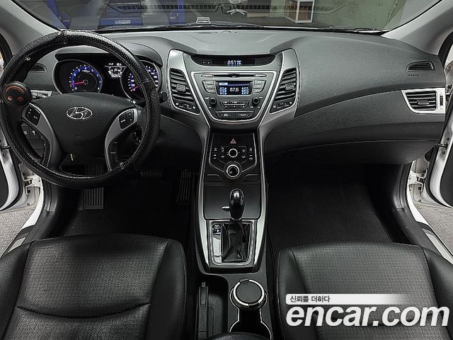 Hyundai AVANTE 2016 — photo 6
