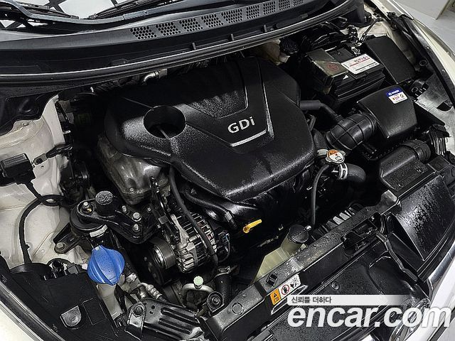 Hyundai AVANTE 2016 — photo 8