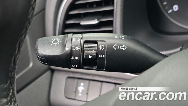 Hyundai AVANTE 2017 — photo 14