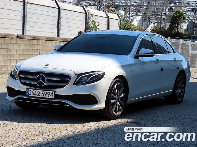 Mercedes-Benz E-Class 2019 — photo 2