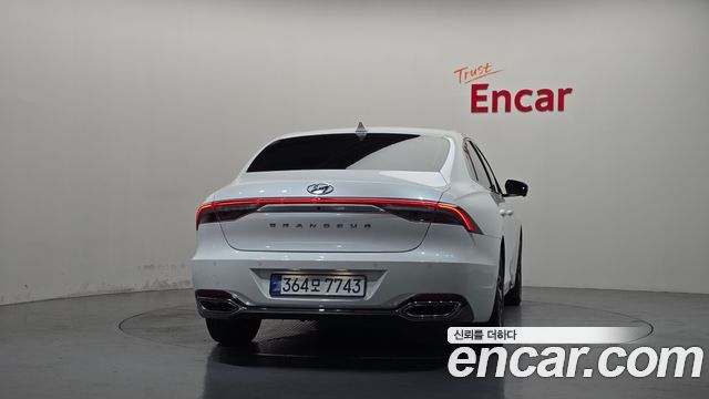 Hyundai Grandeur 2023 — photo 4