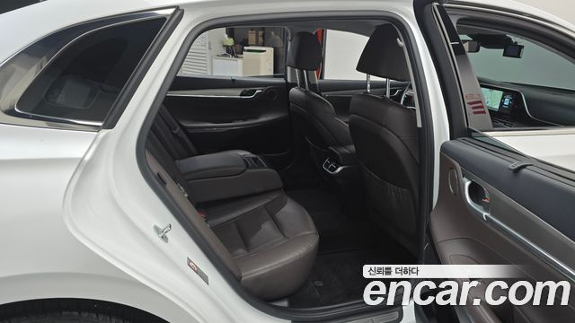 Hyundai Grandeur 2023 — photo 17