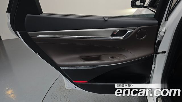Hyundai Grandeur 2023 — photo 15
