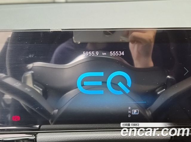 Mercedes-Benz EQA 2022 — photo 11