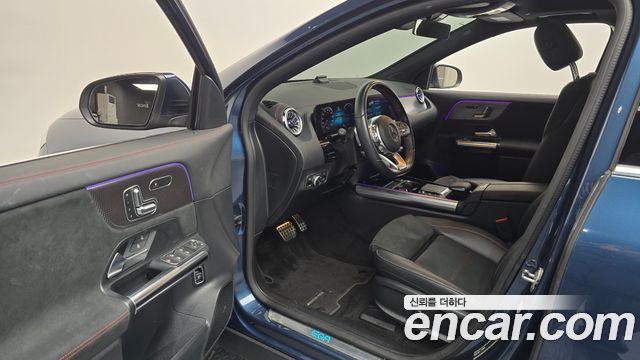 Mercedes-Benz EQA 2022 — photo 13